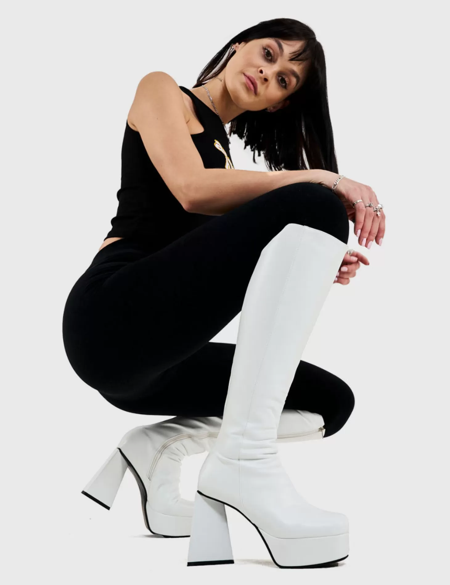 LAMODA Genou Haut*Keepin' It Classy Platform Knee High Boots